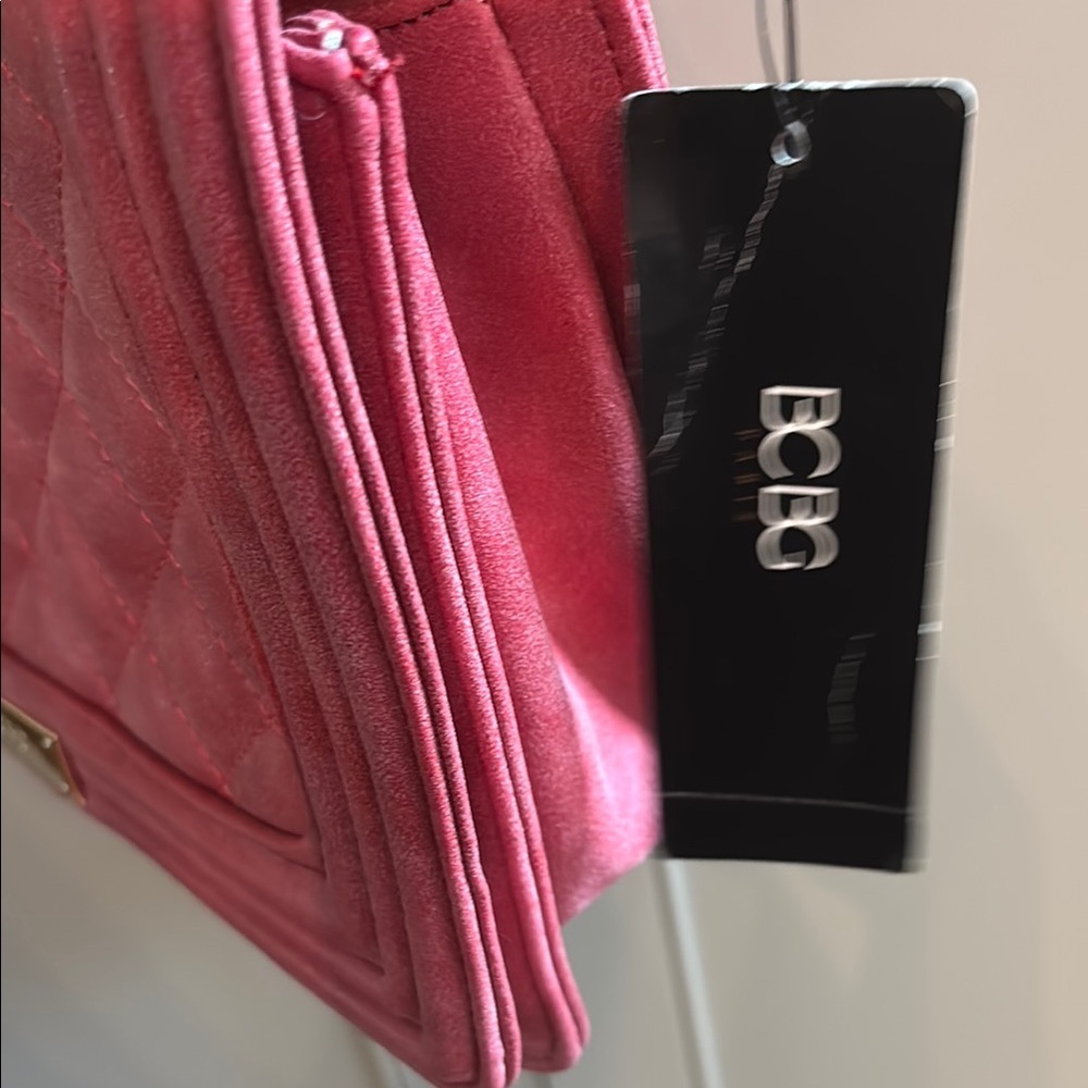 NWT $168 BCBG Paris Cardinal Quilted Shoulder Bag - Picture 7 of 12
